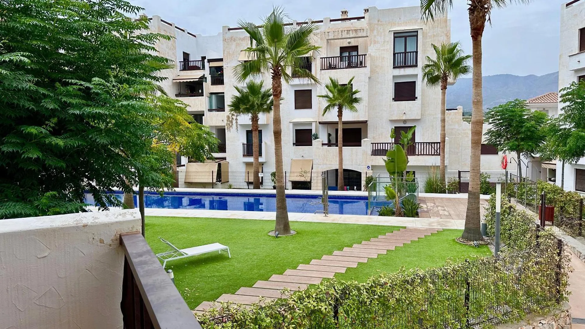 Nuevo Oasis Apartamento Con Parking Y Piscina Salobrena